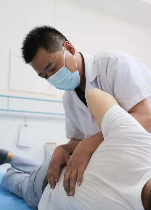 无码破解
:坚守医者初心,弘扬中医国粹