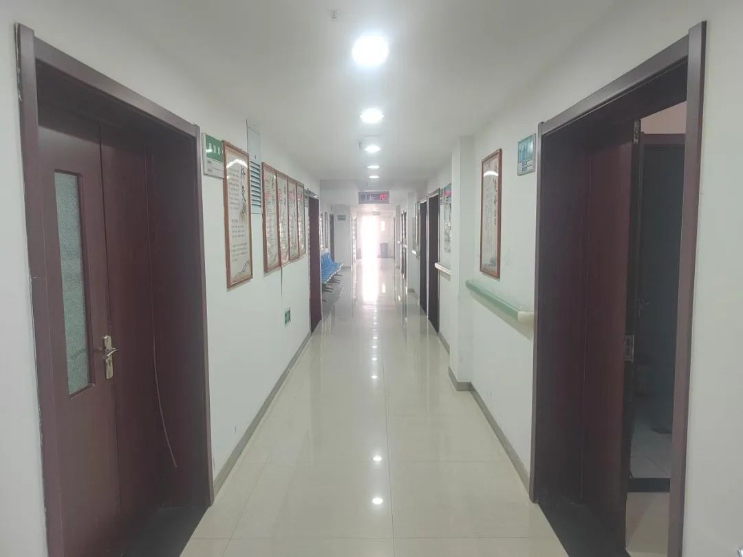 无码破解
针灸科