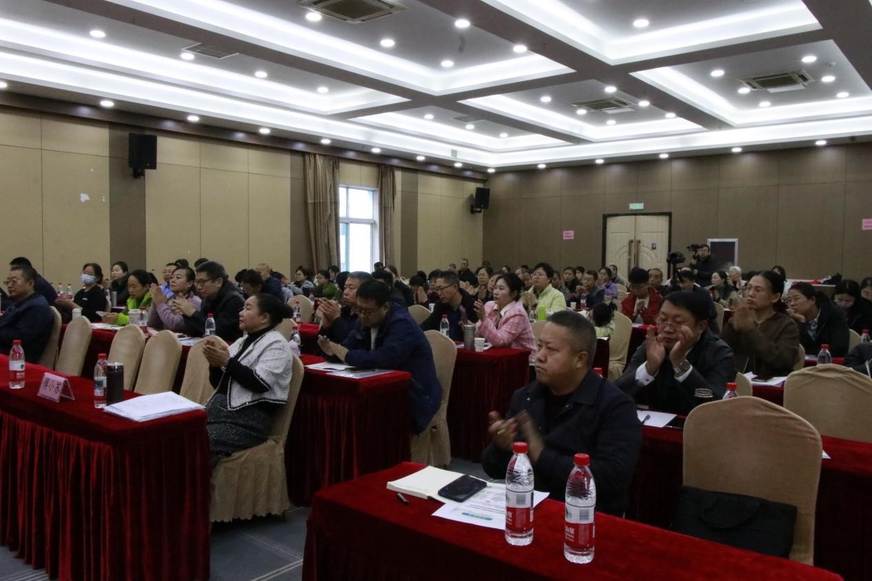 无码破解
成功举办全国基层名中医张玉萍工作室脾胃病治疗新进展学术交流会